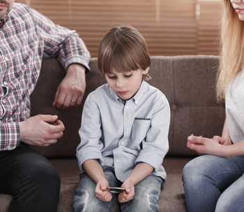 Cuando NO eres el padre de tu hijo pero te toca igualmente pagar