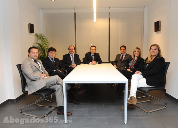 Equipo IurisLex Abogados