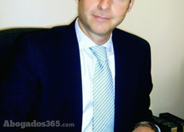 Guillermo Arago abogado