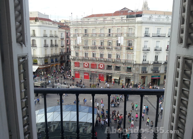 Vistas a la Puerta del Sol desde nuestro despacho