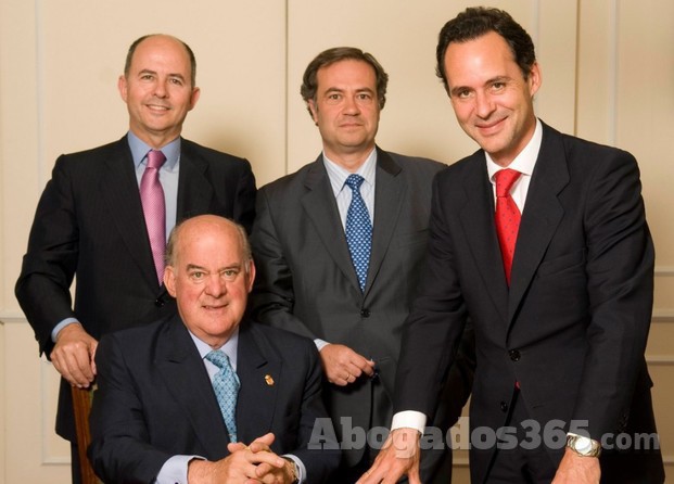 Equipo directivo de Sagardoy Abogados